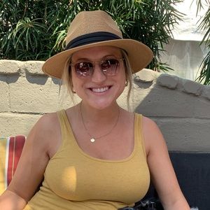 Meet your Posher, Jana